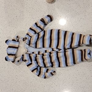 Old Navy 0-3 m fleece hooded snowsuit